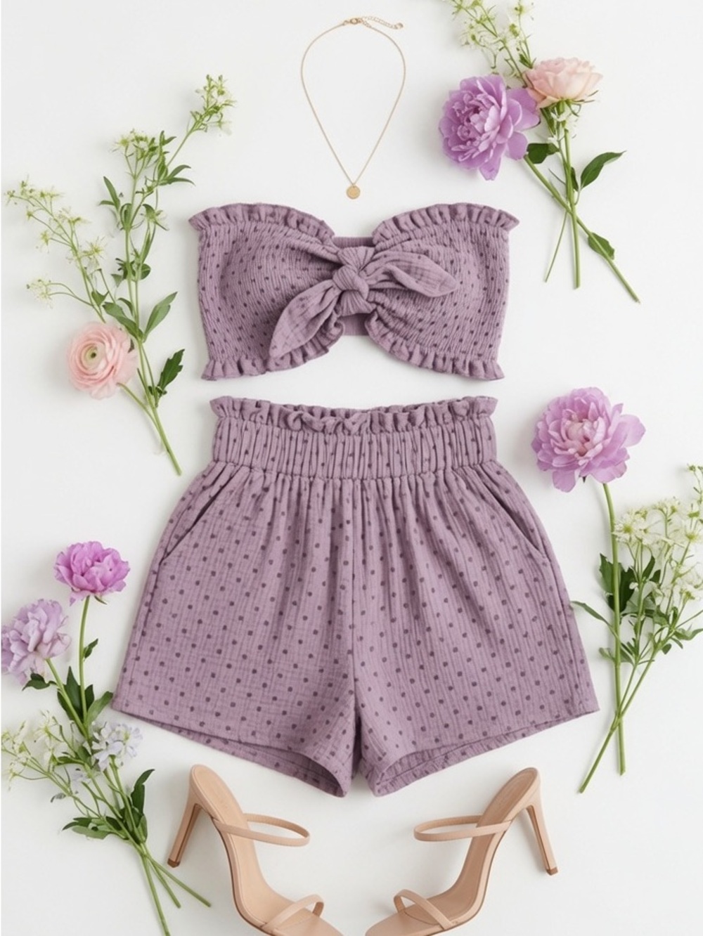 Polka dot print gauze smocking tube top with self ribbon tie and short with side